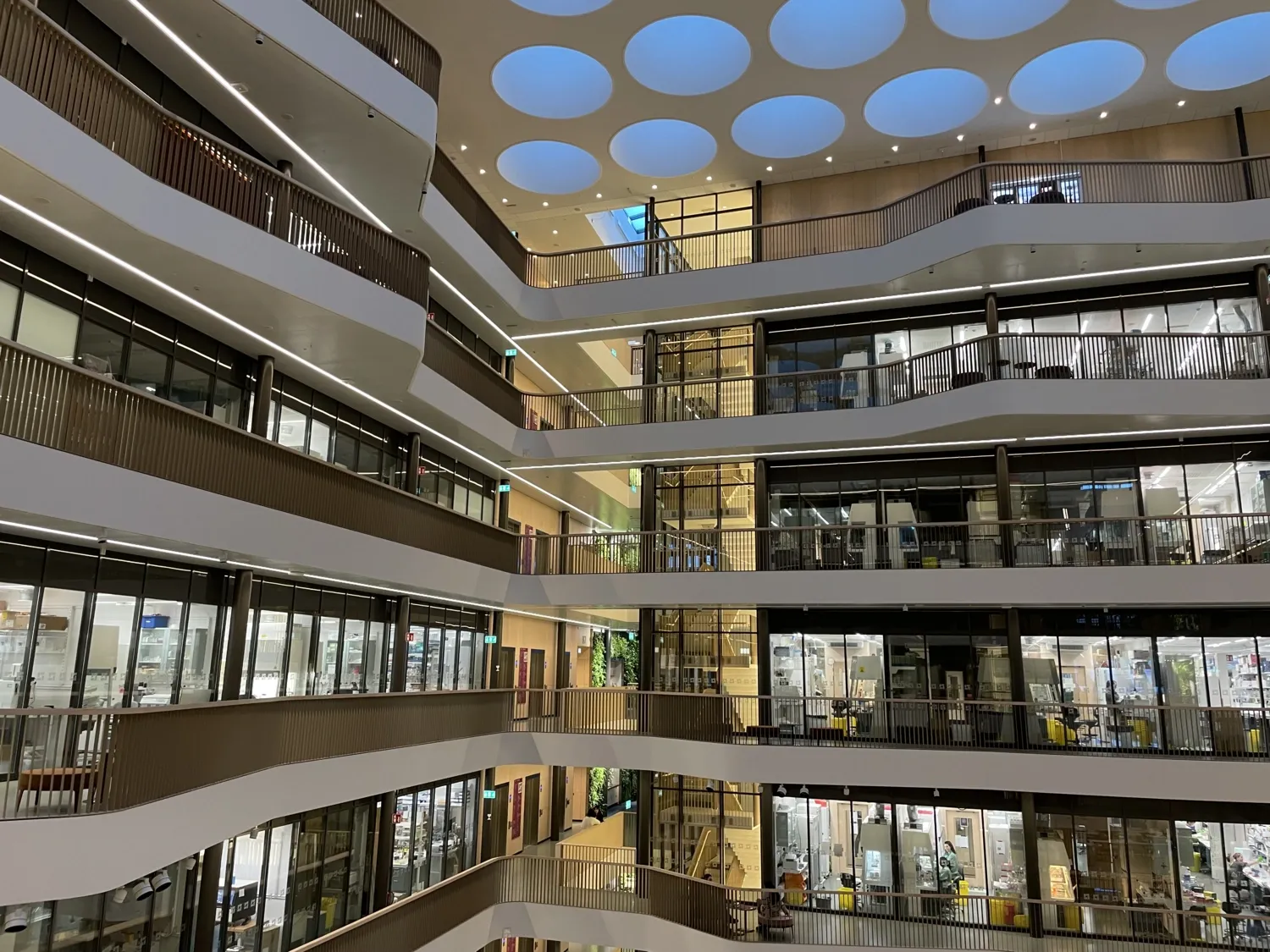 Biomedicum interior view from various floors.