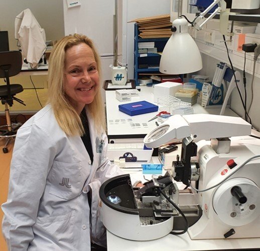 Anna Malmerfelt in the lab