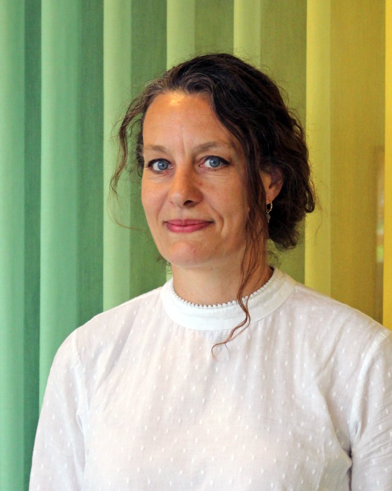 Porträtt av Anna Svensson-Raskh, doktorand vid sektionen för fysioterapi, NVS.