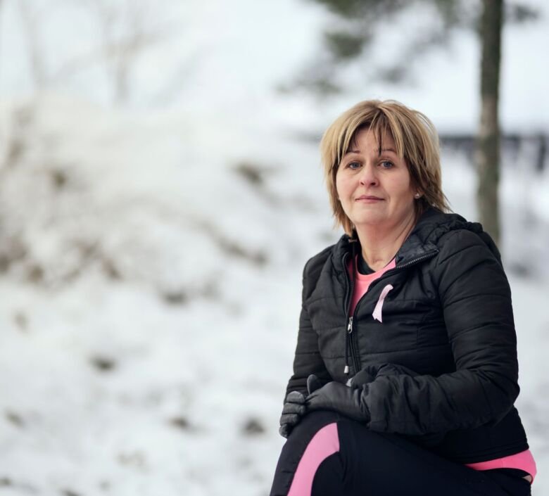 Picture of Anneli Torsfeldt outside in the snow.