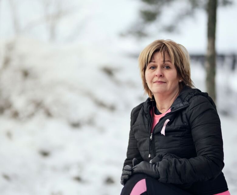 Picture of Anneli Torsfeldt outside in the snow.