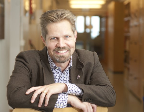Portrait of Sven Bölte.