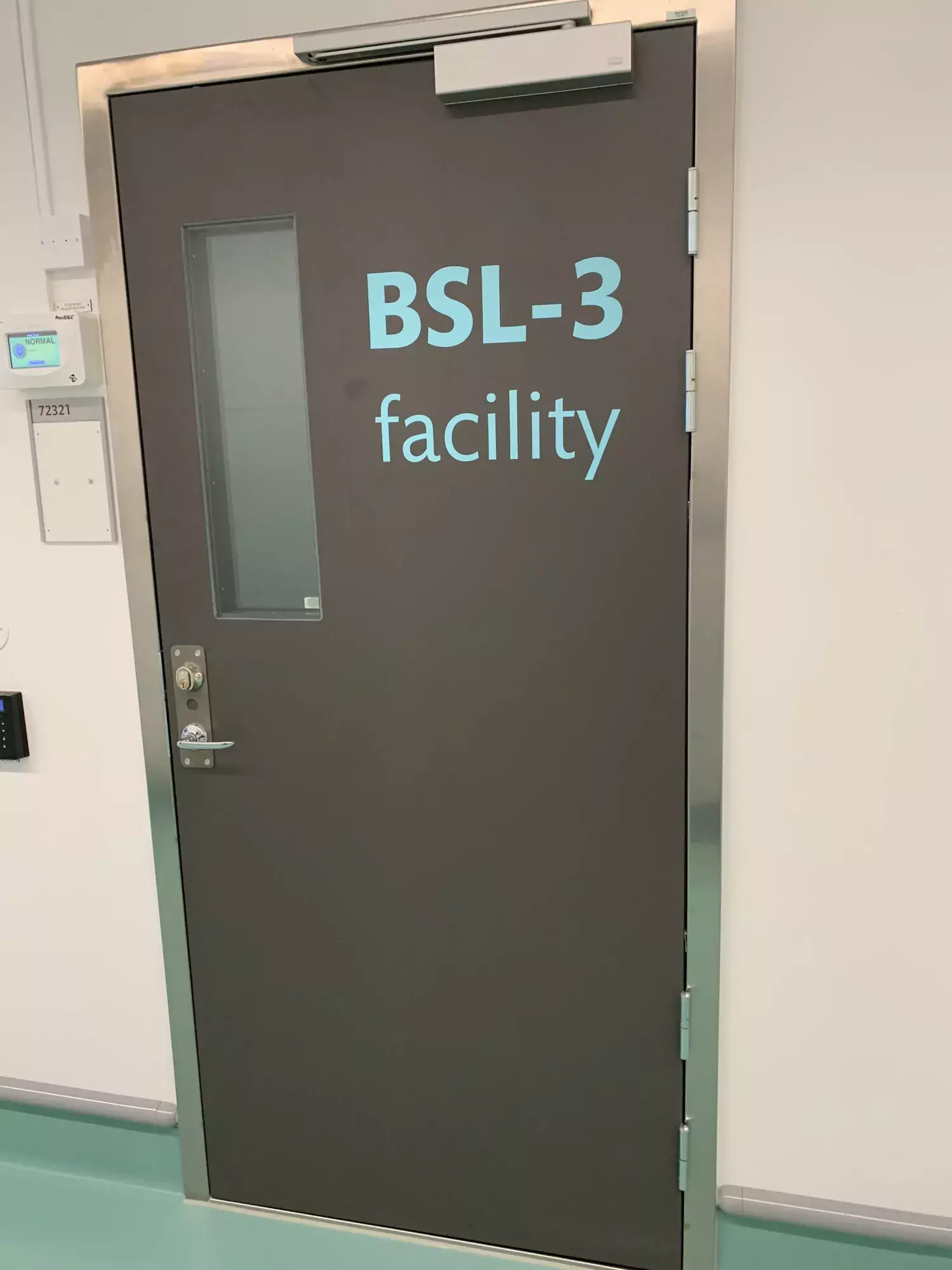 Entry to BSL3 ANA Futura.