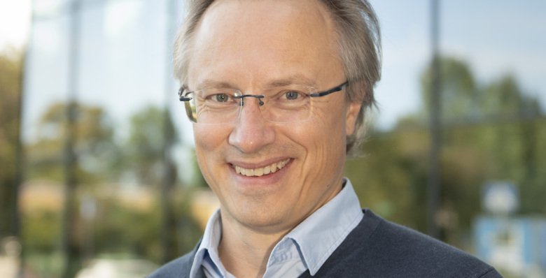 Professor Johan Lundin