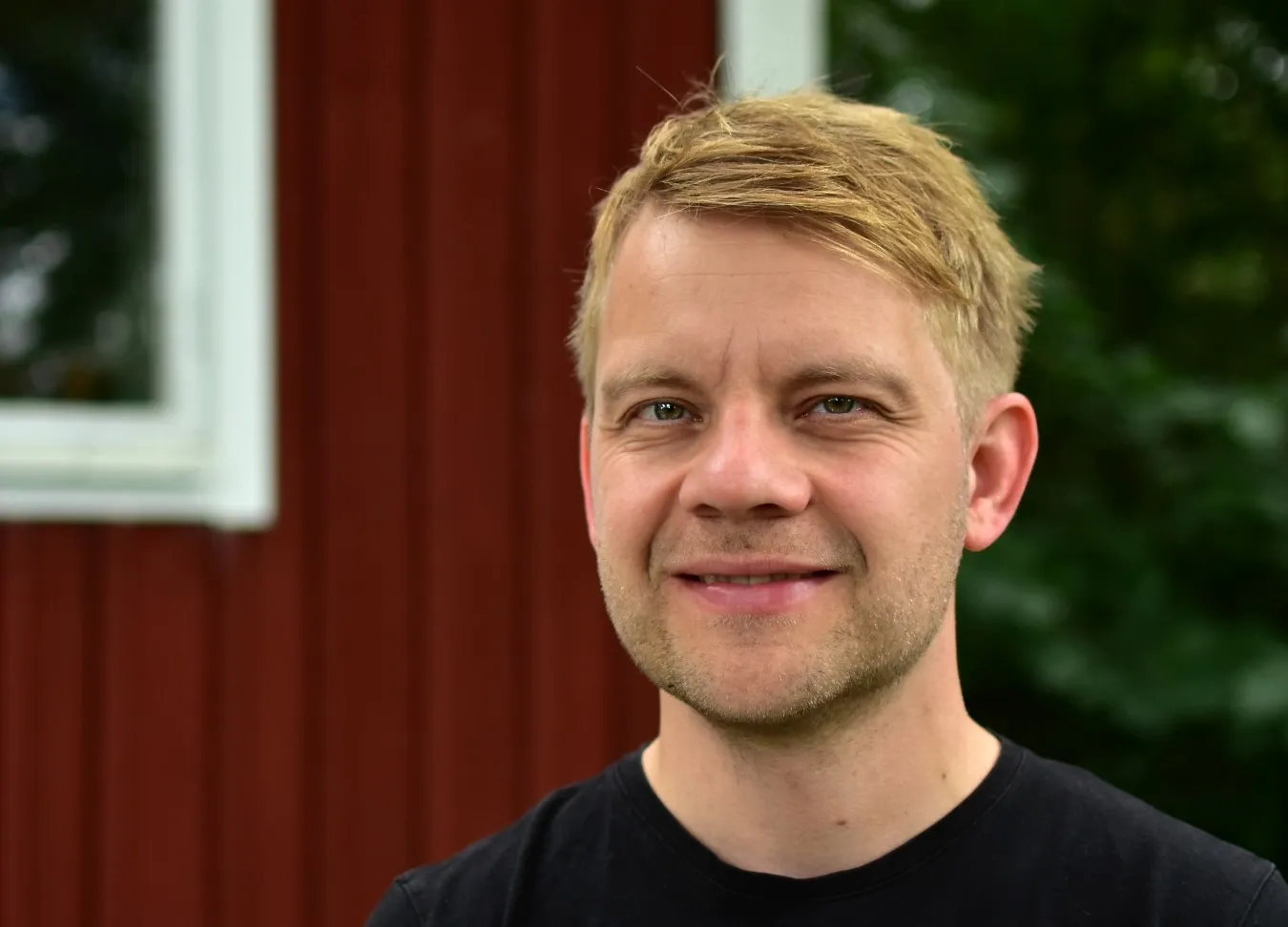 Portrait photo of a man