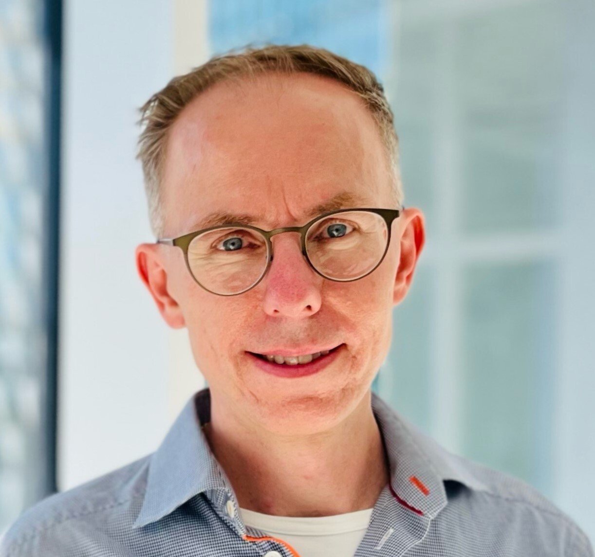 Porträtt på en man.