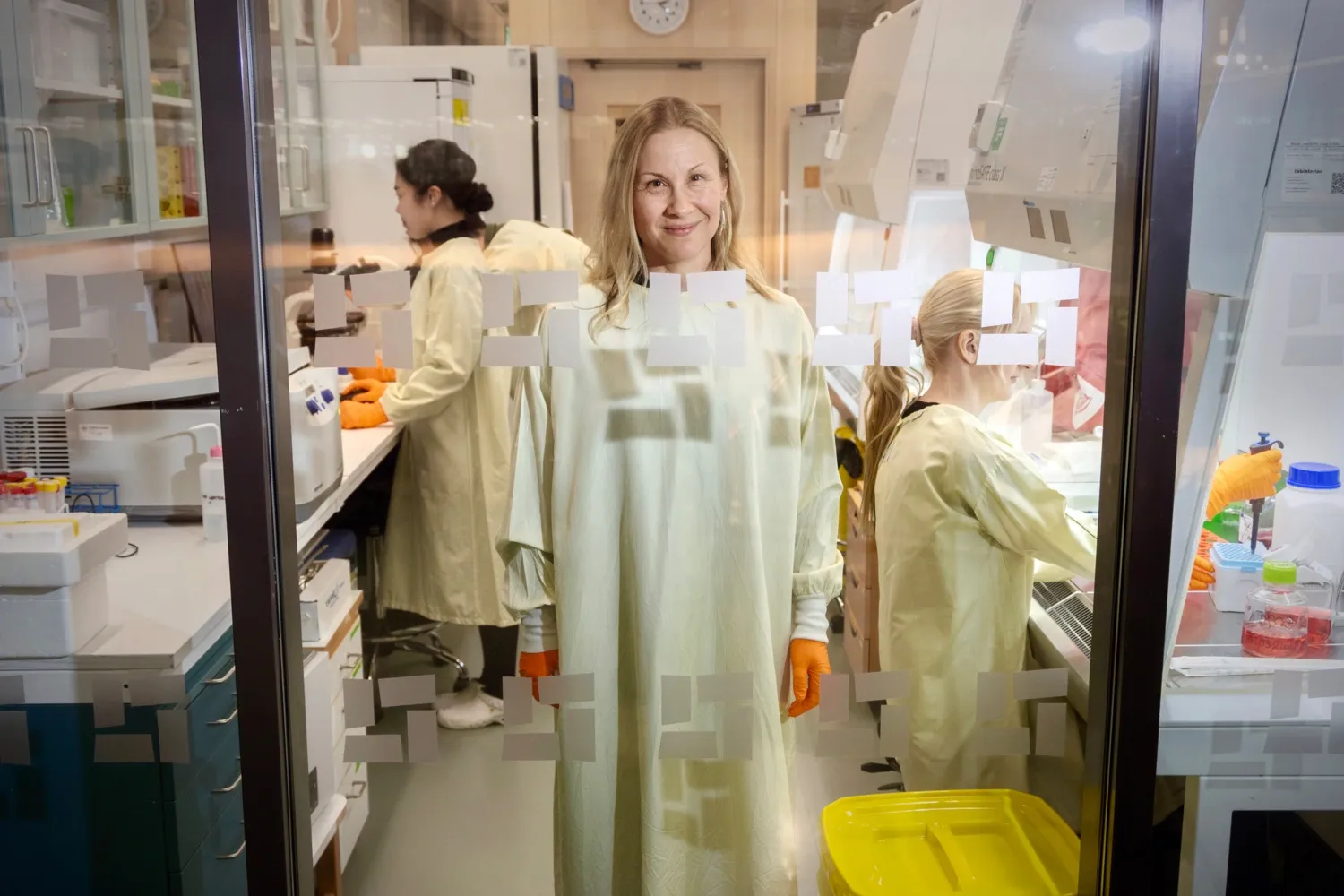 Pauliina Damdimopoulou in a lab