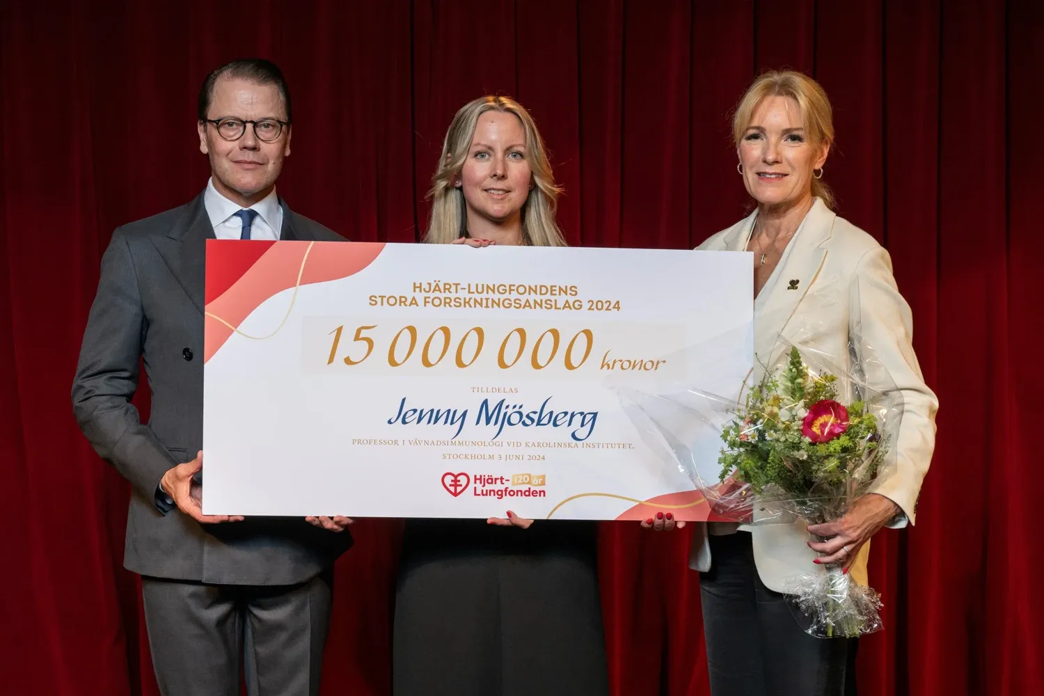 HRH Prince Daniel, Jenny Mjösberg, Professor at Karolinska Institutet, recipient of the Heart-Lung Foundation's Major Research Grant 2024, Kristina Sparreljung, Secretary General of the Heart-Lung Foundation.