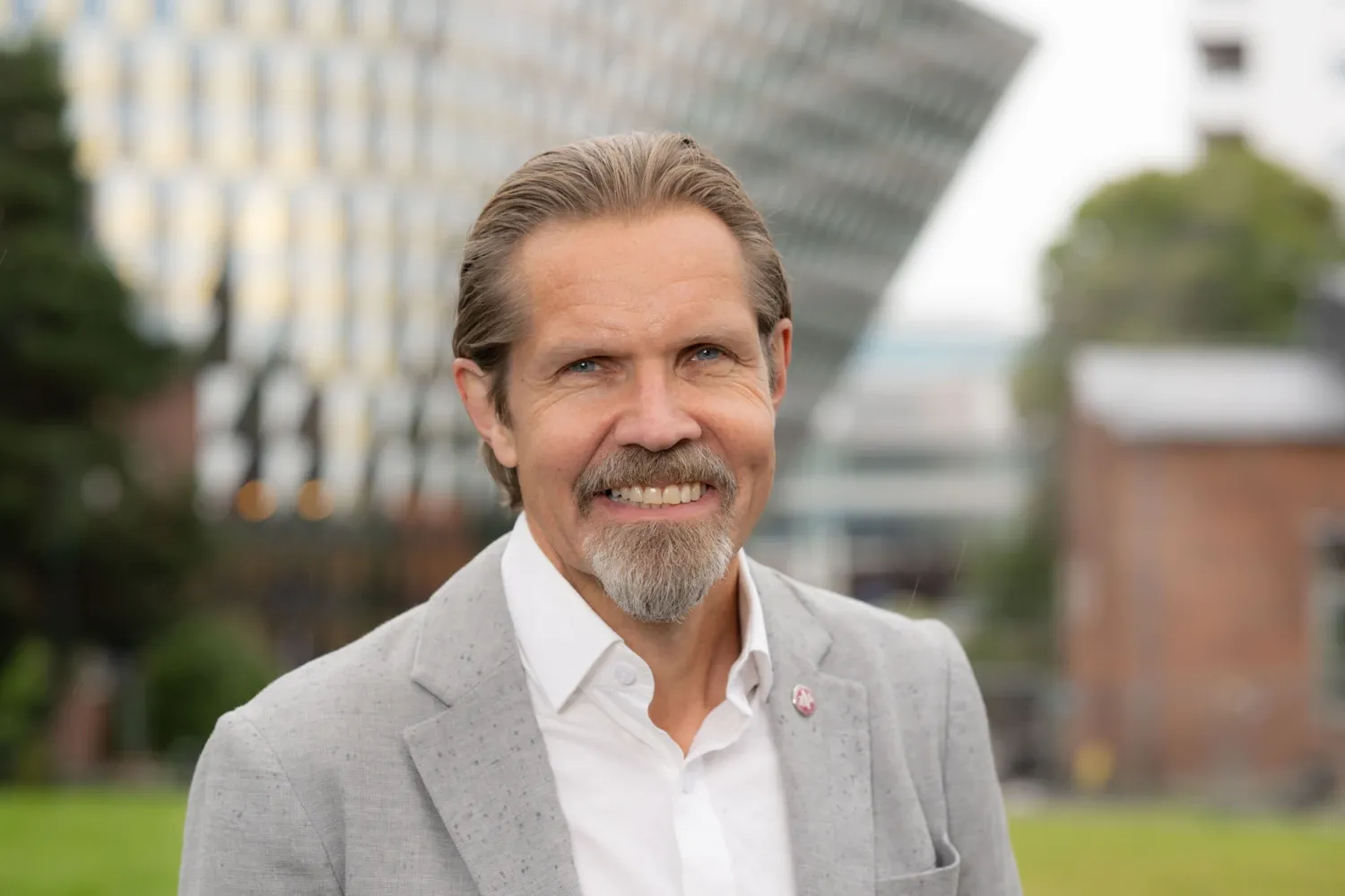 Porträttfoto av professor Sven Bölte.
