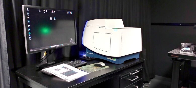 The ImageXpress Pico imaging system is a fully integrated hardware and software system for automated acquisition and analysis of fixed and live samples in diverse multiwell plate formats, ranging from 6 to 384 wells, or custom-designed plates.