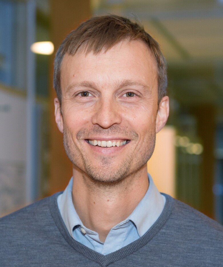 Portrait of Dr. Erik Melén.