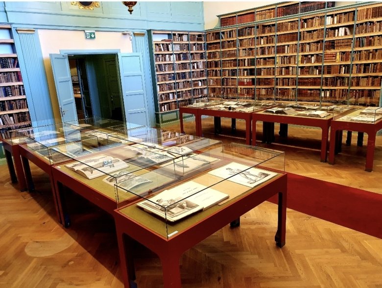 The courtroom at the Hagströmer Library