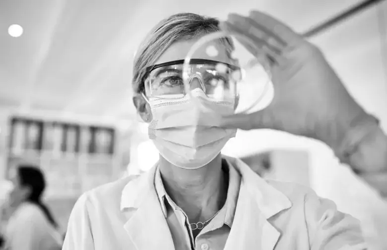 Researcher (Gettyimages.)