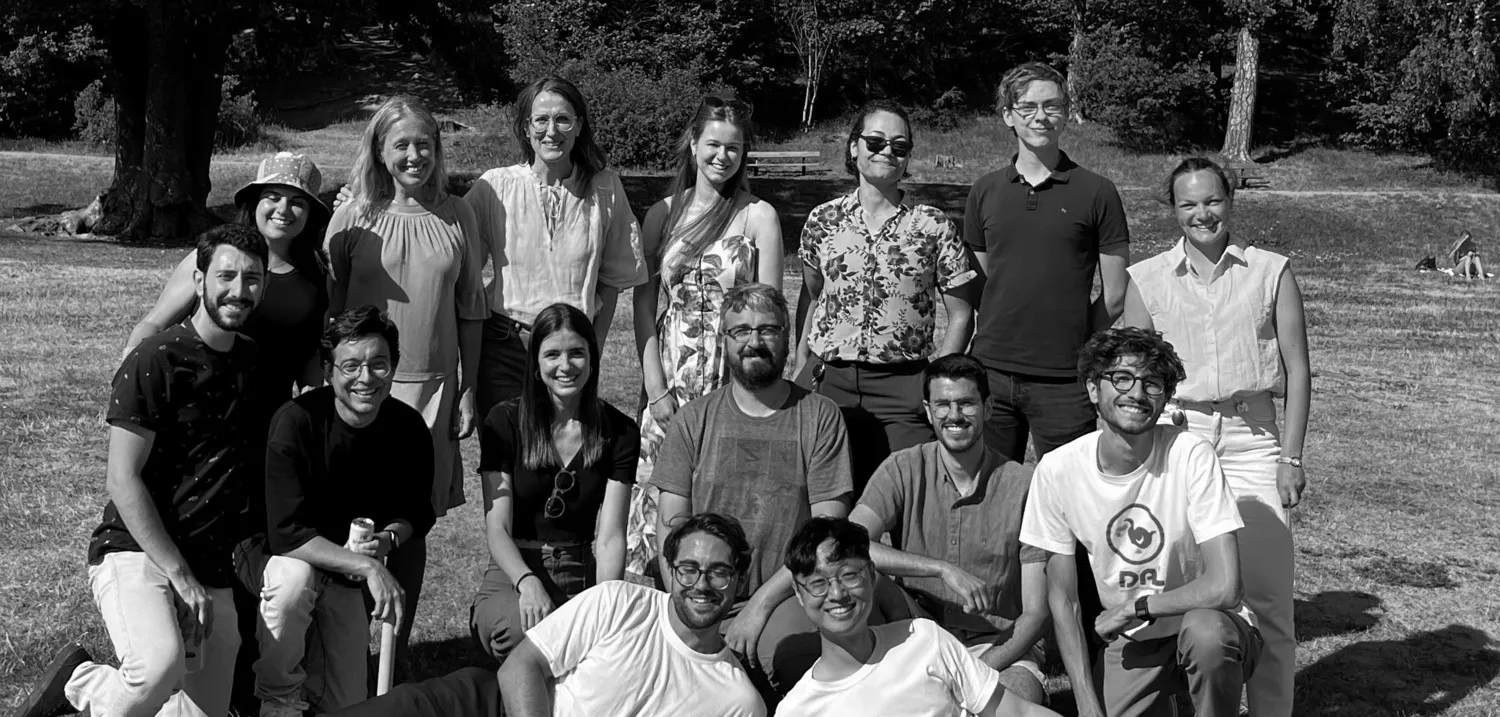 A group picture of Lisa Westerberg lab members