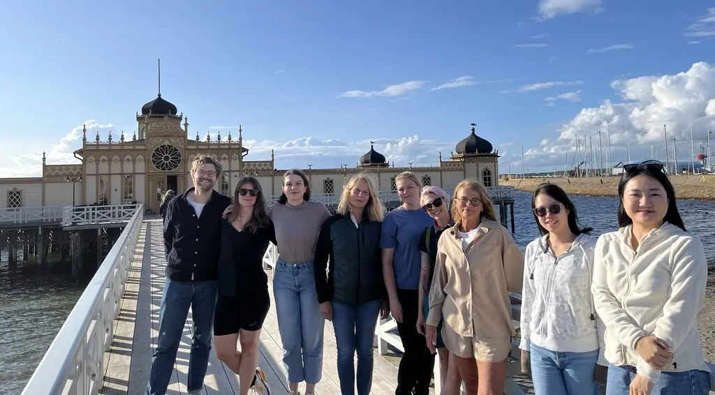 Several people in front of Varberg bath house