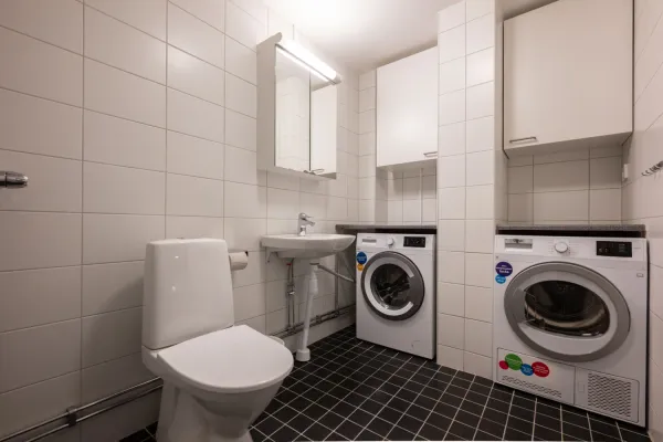 Picture of common bathroom in shared 4-bedroom apartment, KI Residence Flemingsberg.