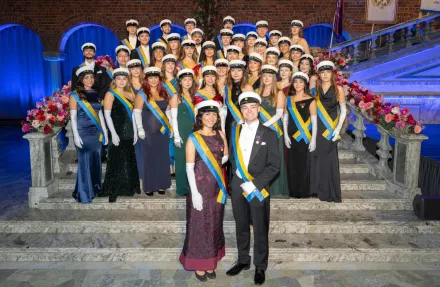Övermarskalk och vice övermarskalk under ceremonin i Blå hallen, Stockholms Stadshus.